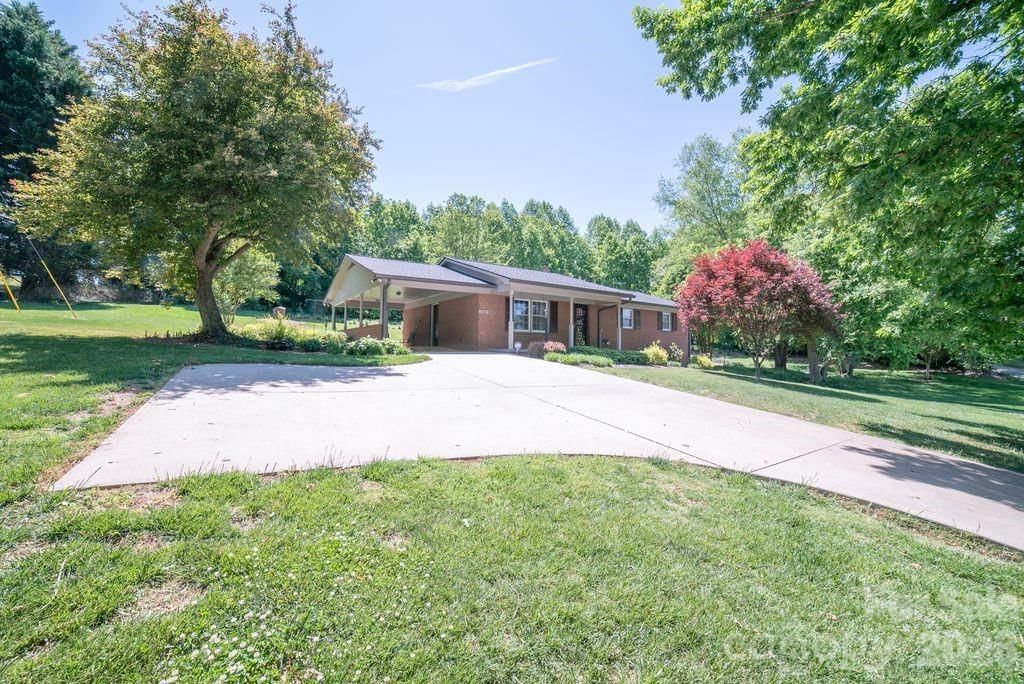 1802 Hopewell Road, Morganton, NC 28655 - Photo 3