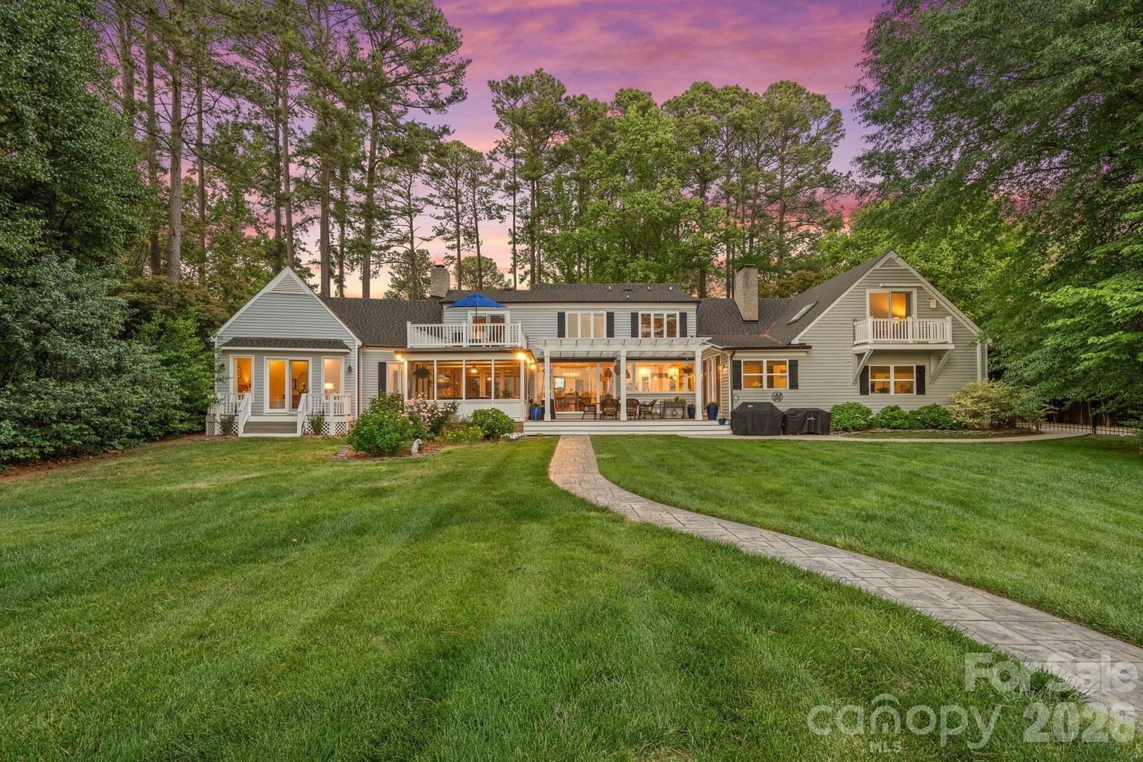 107 Beachview Drive, Mooresville, NC 28117