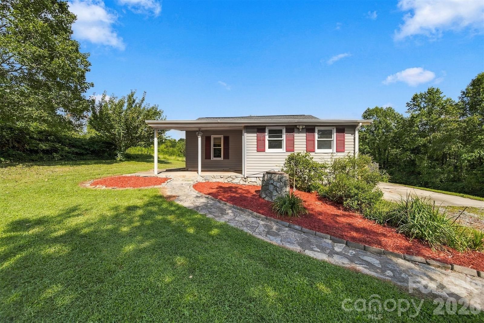3860 Pickle Williams Lane, Granite Falls, NC 28630