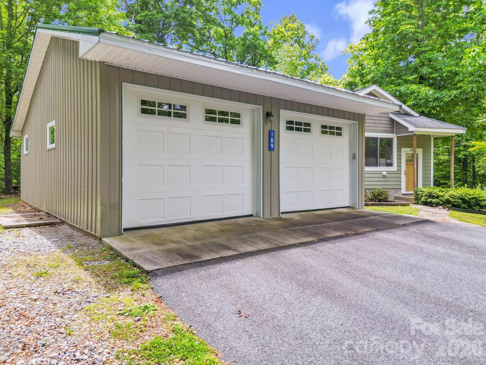 189 Friendly Circle, Saluda, NC 28773 - Photo 4