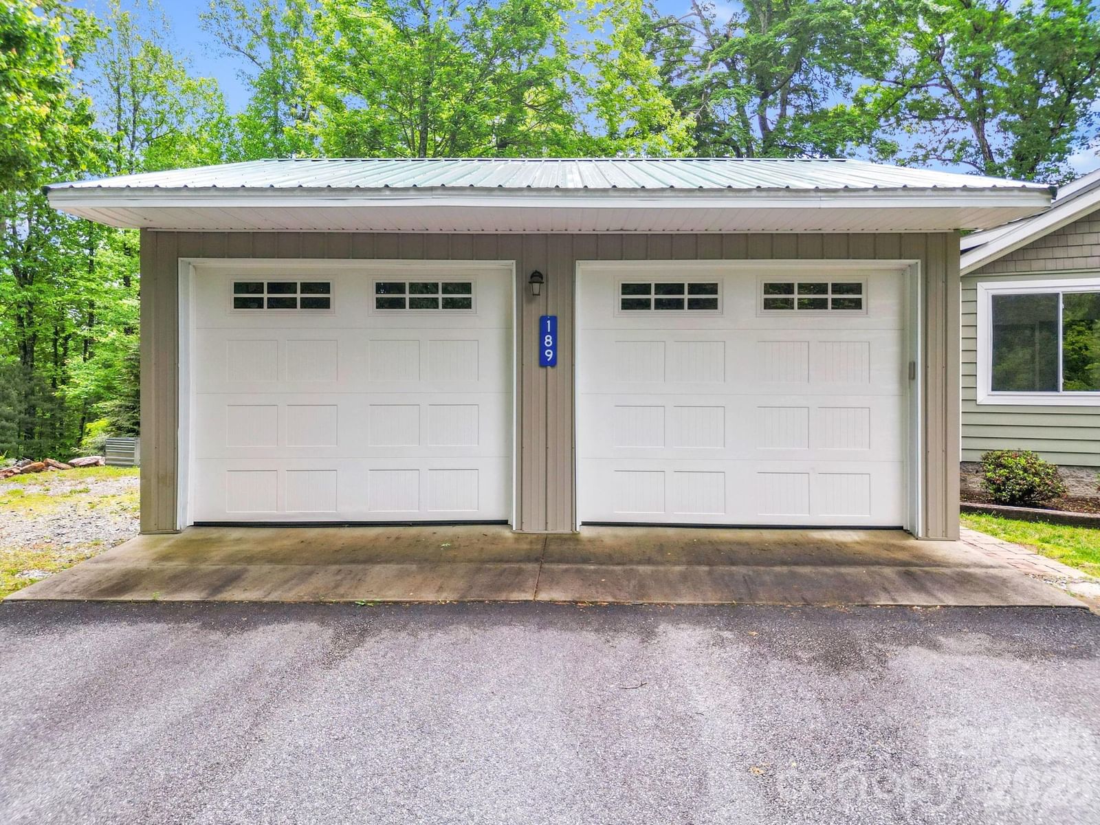 189 Friendly Circle, Saluda, NC 28773 - Photo 5