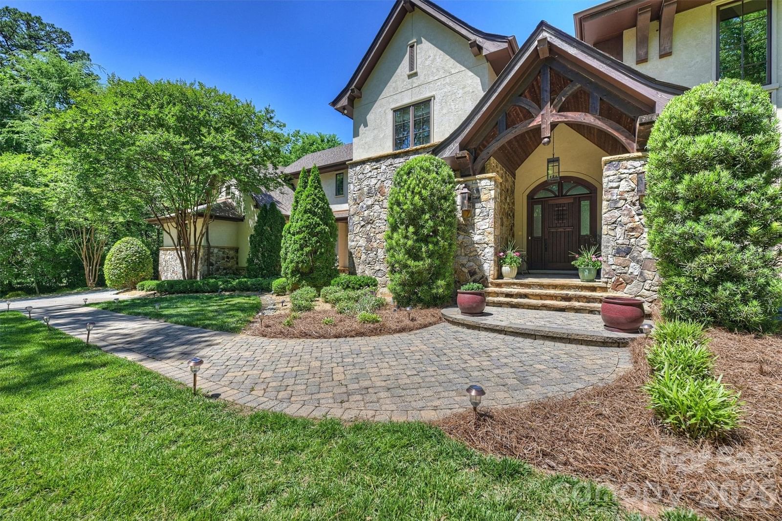 4901 Carmel Park Drive, Charlotte, NC 28226 - Photo 3