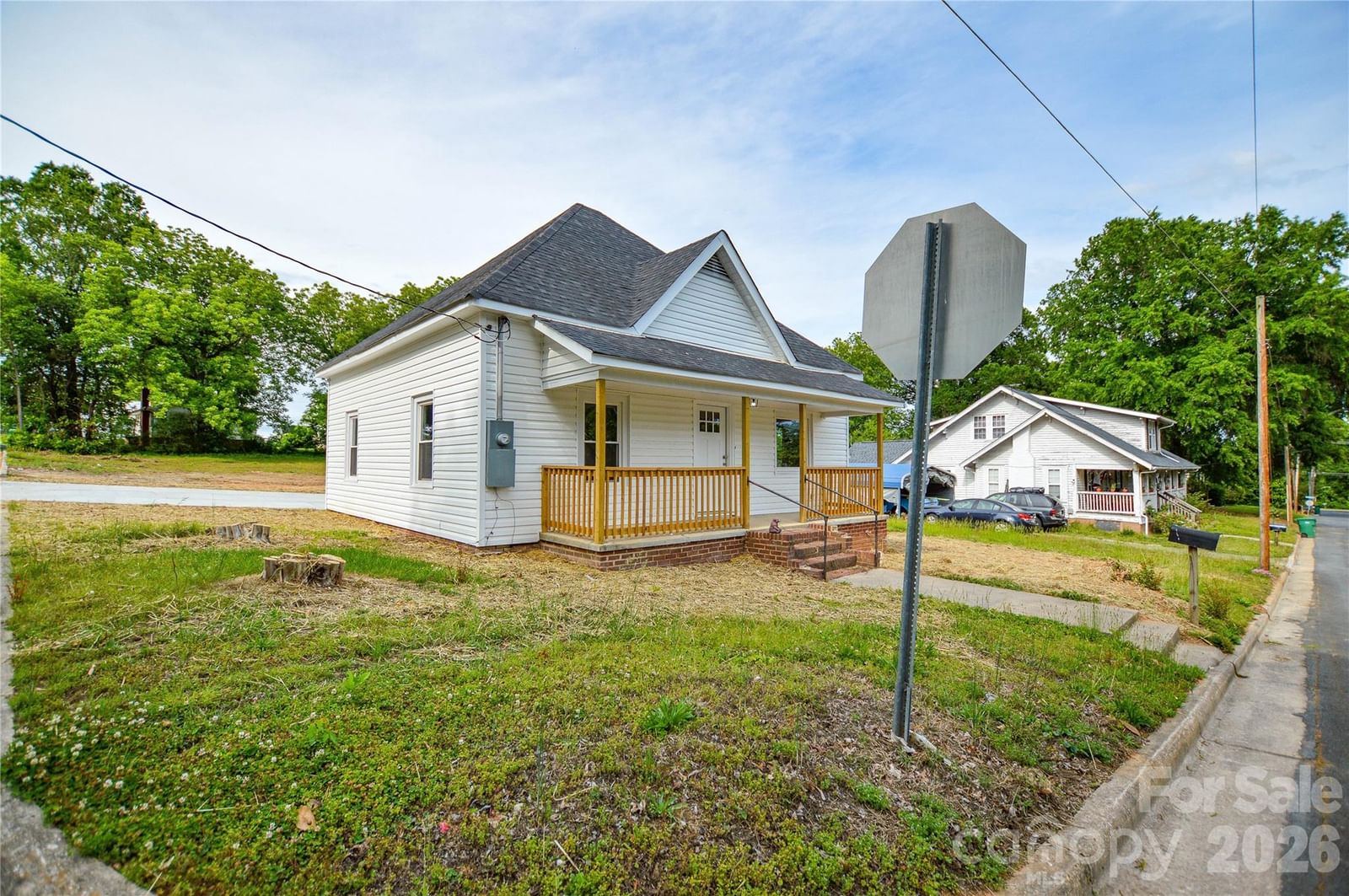 730 Oakwood Avenue, Albemarle, NC 28001 - Photo 2
