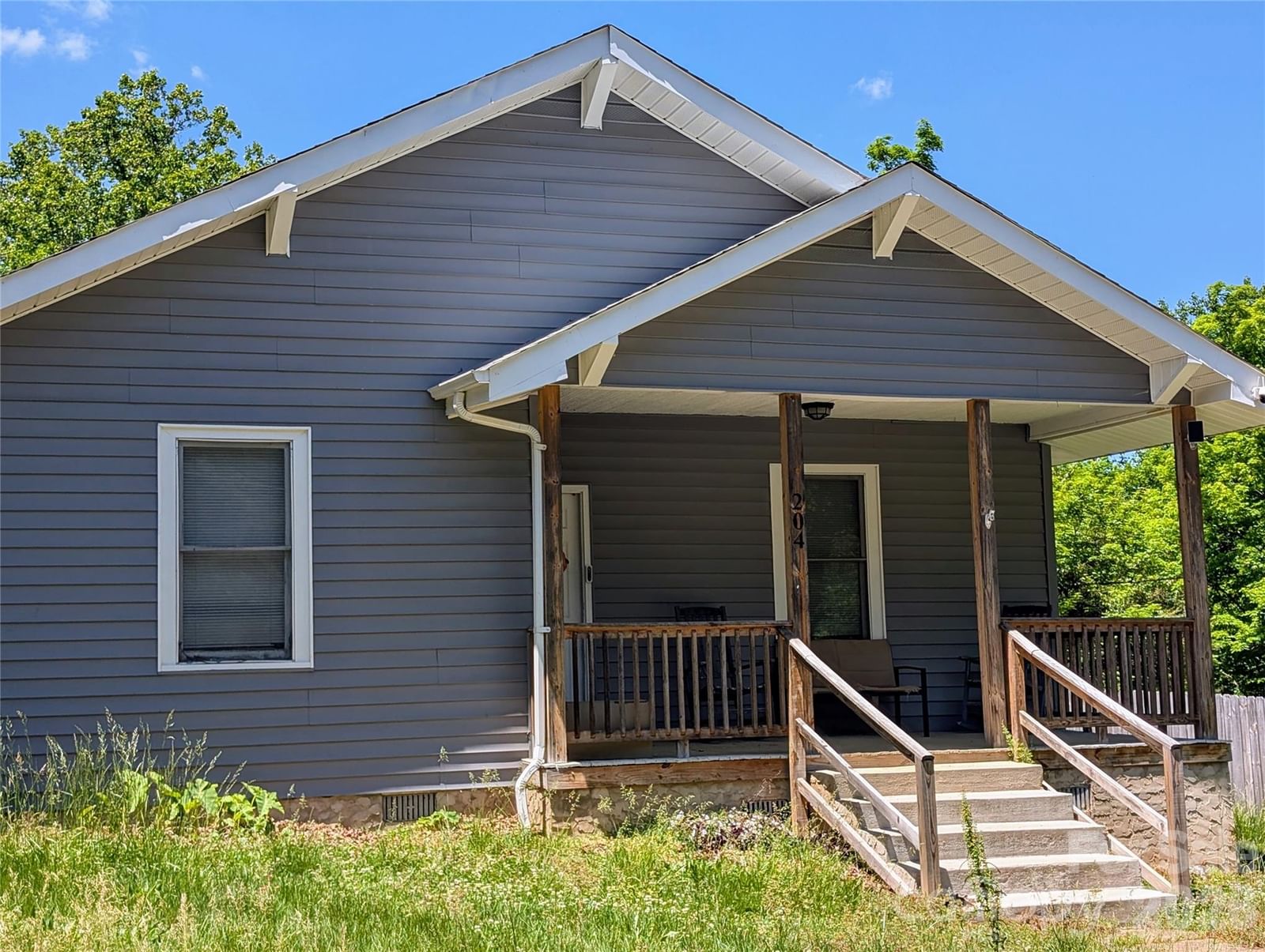 204 Shelby Street, Hickory, NC 28602
