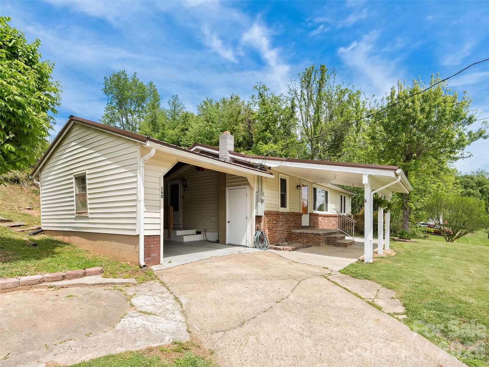 160 Cooper Street, Canton, NC 28716 - Photo 2