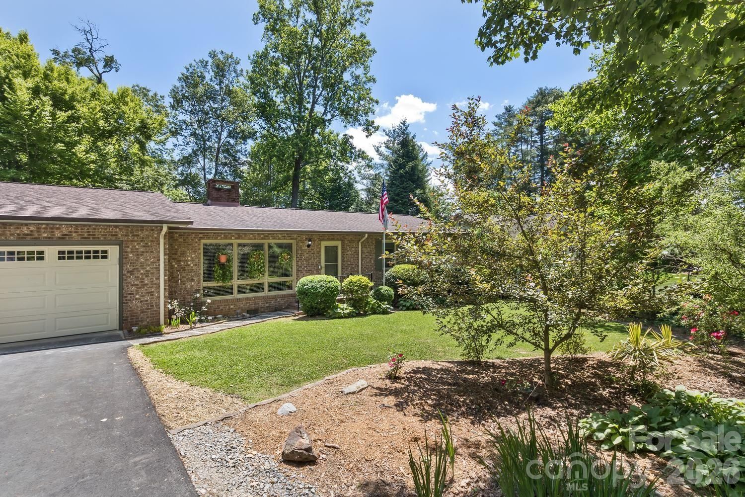 29 Greenwood Forest Drive, Etowah, NC 28729 - Photo 2