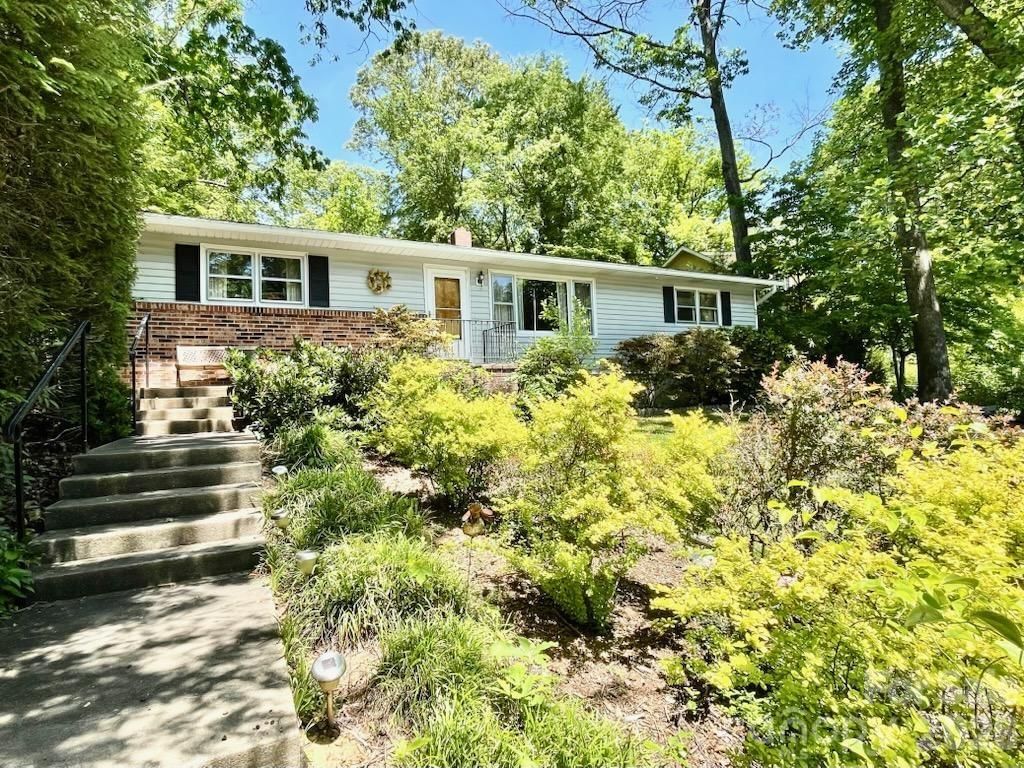 213 Park Lane, Black Mountain, NC 28711 - Photo 2