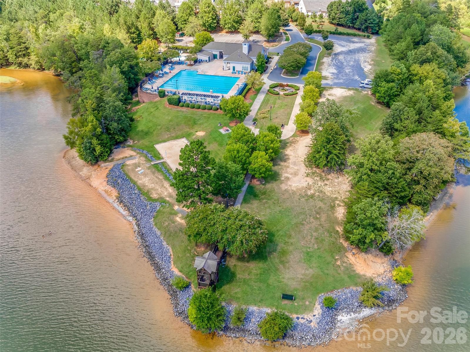 1039 Hunters Run Drive, Tega Cay, SC 29708