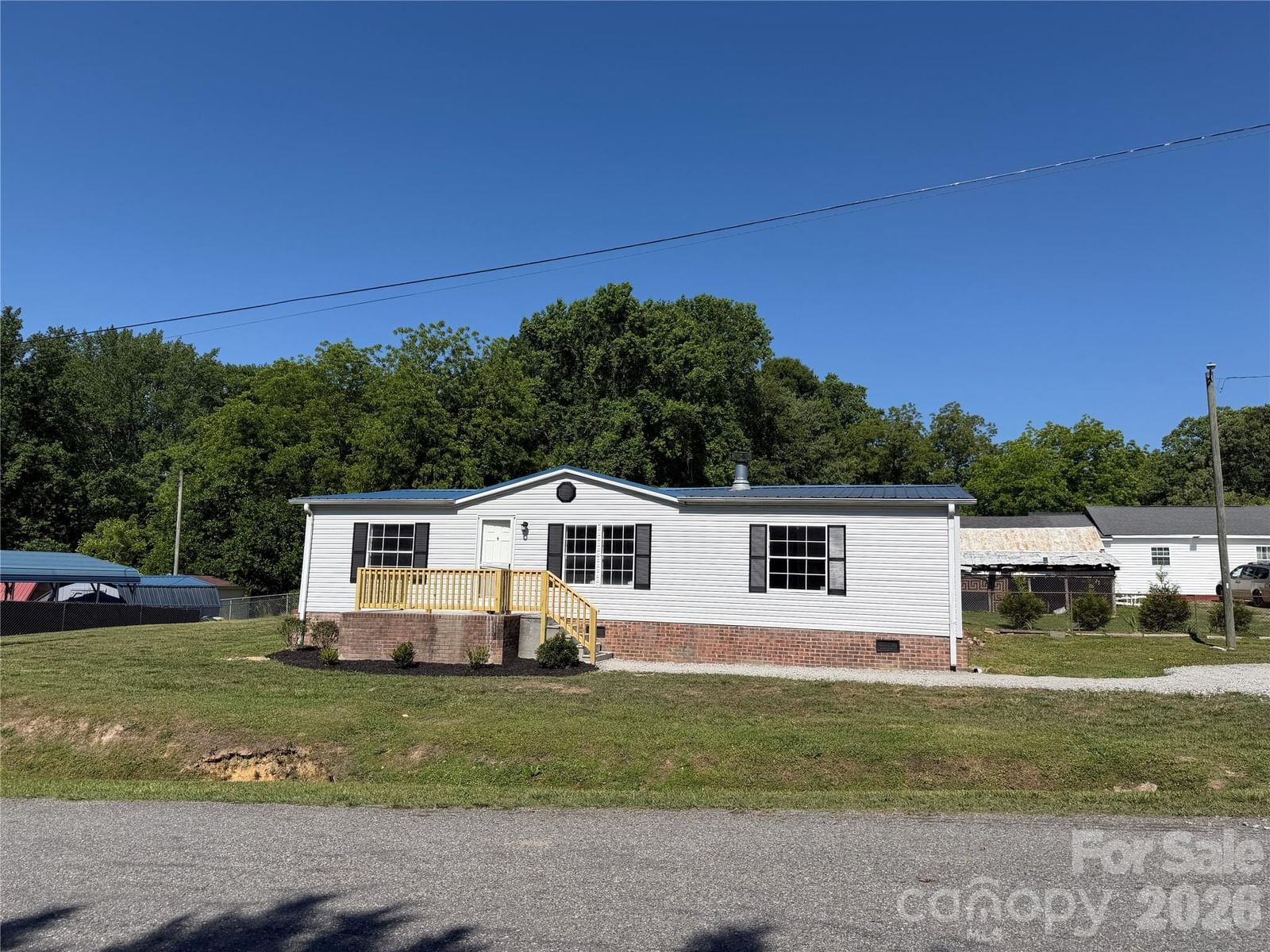 222 Maine Avenue, Bessemer City, NC 28016 - Photo 2