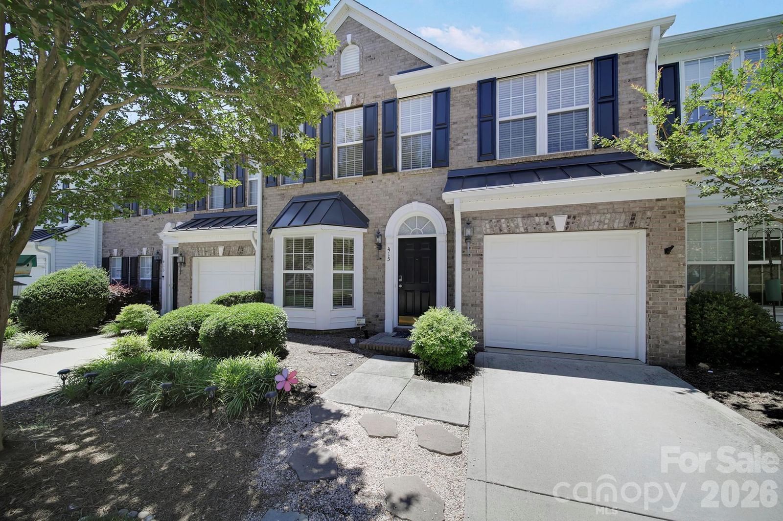 415 Foilage Court, Lake Wylie, SC 29710 - Photo 2