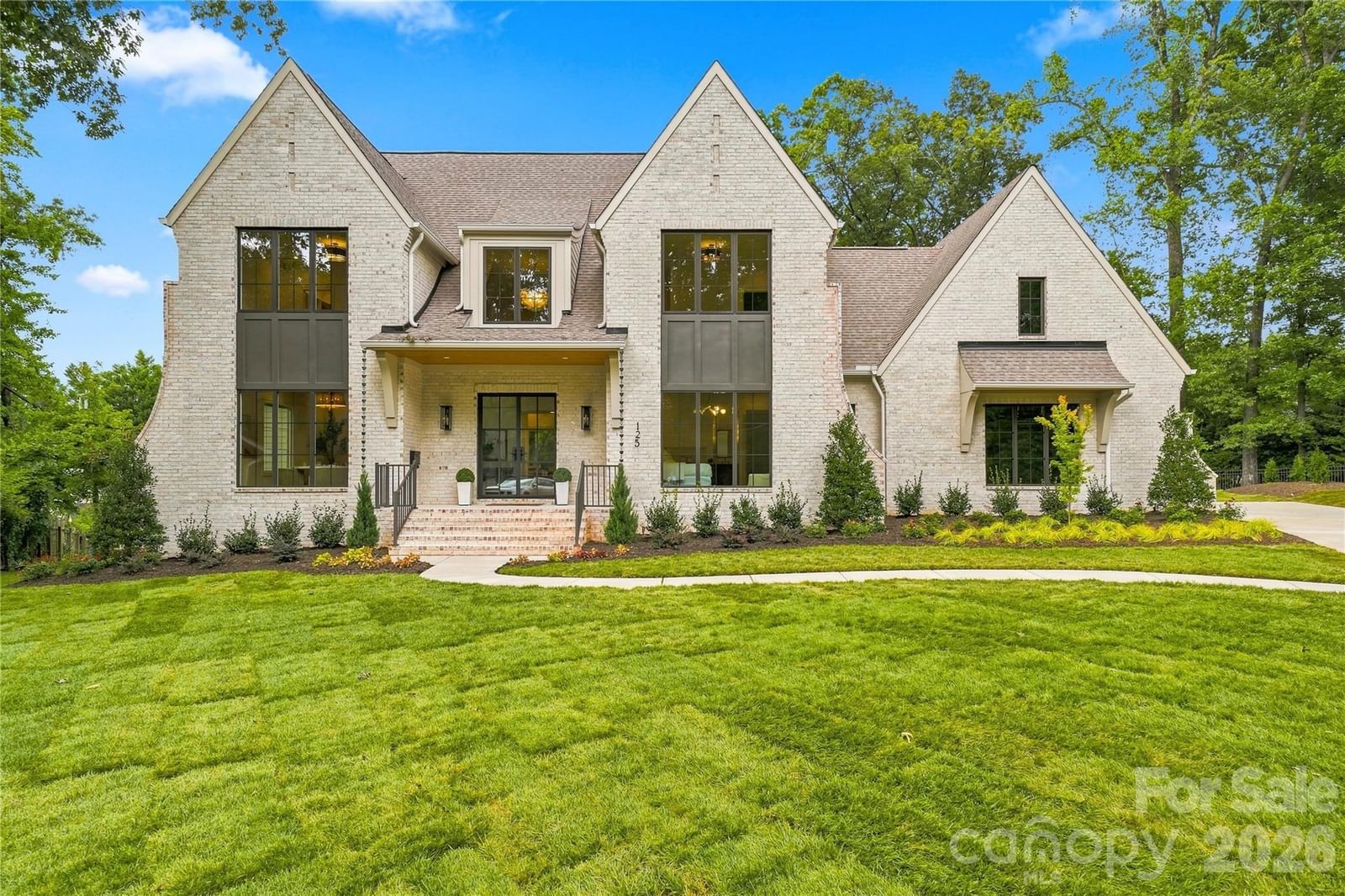 125 Randstone Court, Charlotte, NC 28211