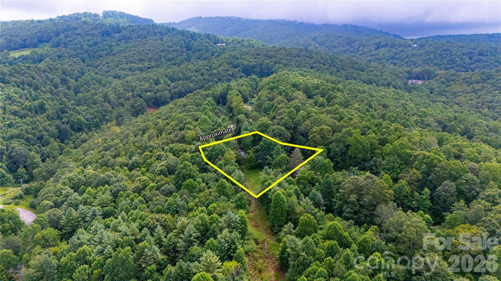 572 Blue Ridge Gem Stone Road, Spruce Pine, NC 28777 - Photo 3