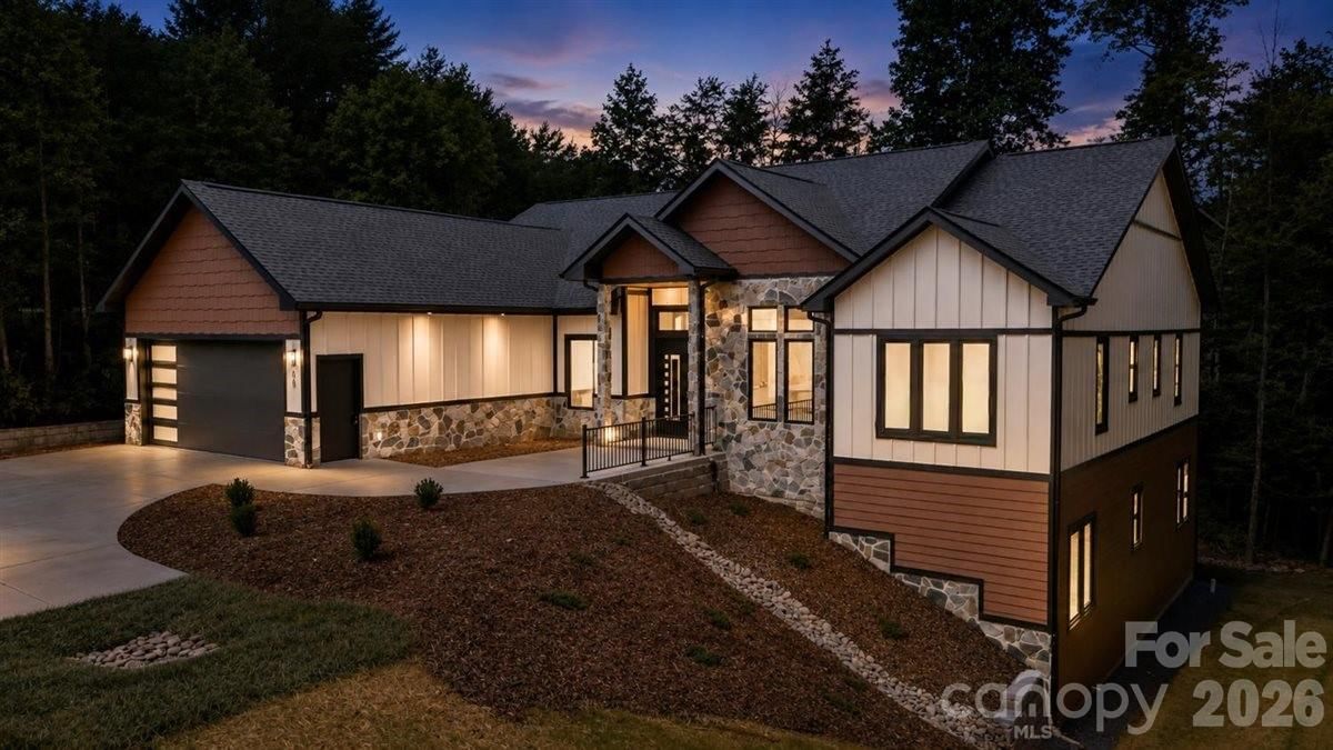 69 Village Pointe Lane, Asheville, NC 28803 - Photo 2
