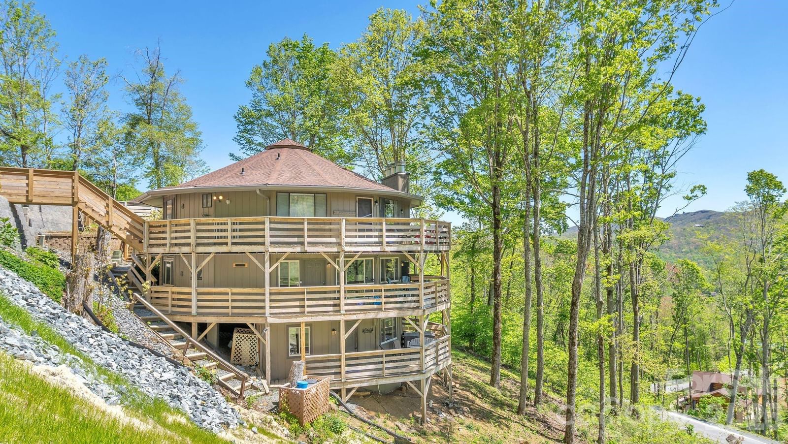 315 Timber Ridge Road #E-14, Sugar Mountain, NC 28604 - Photo 2
