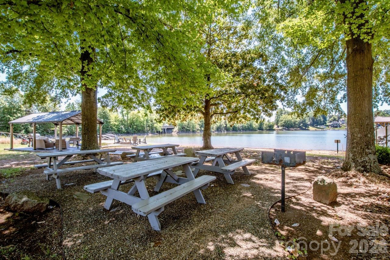 131 Gibbs Road, Mooresville, NC 28117 - Photo 5