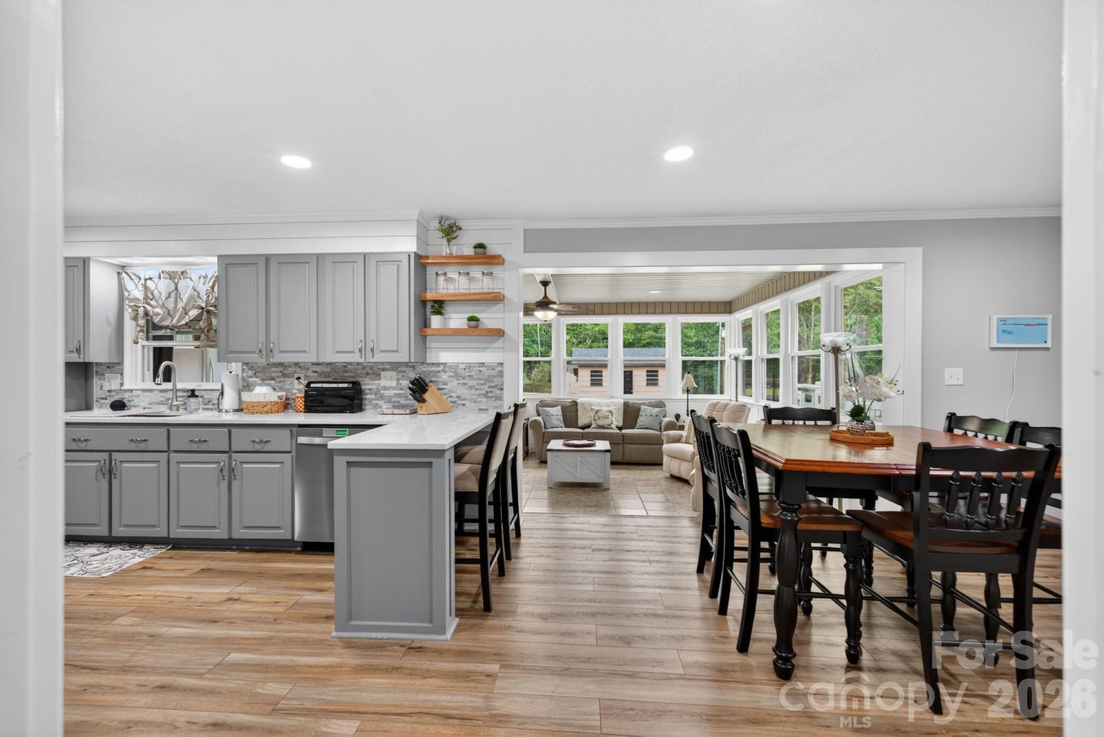 1172 Rainbow Circle, Catawba, SC 29704