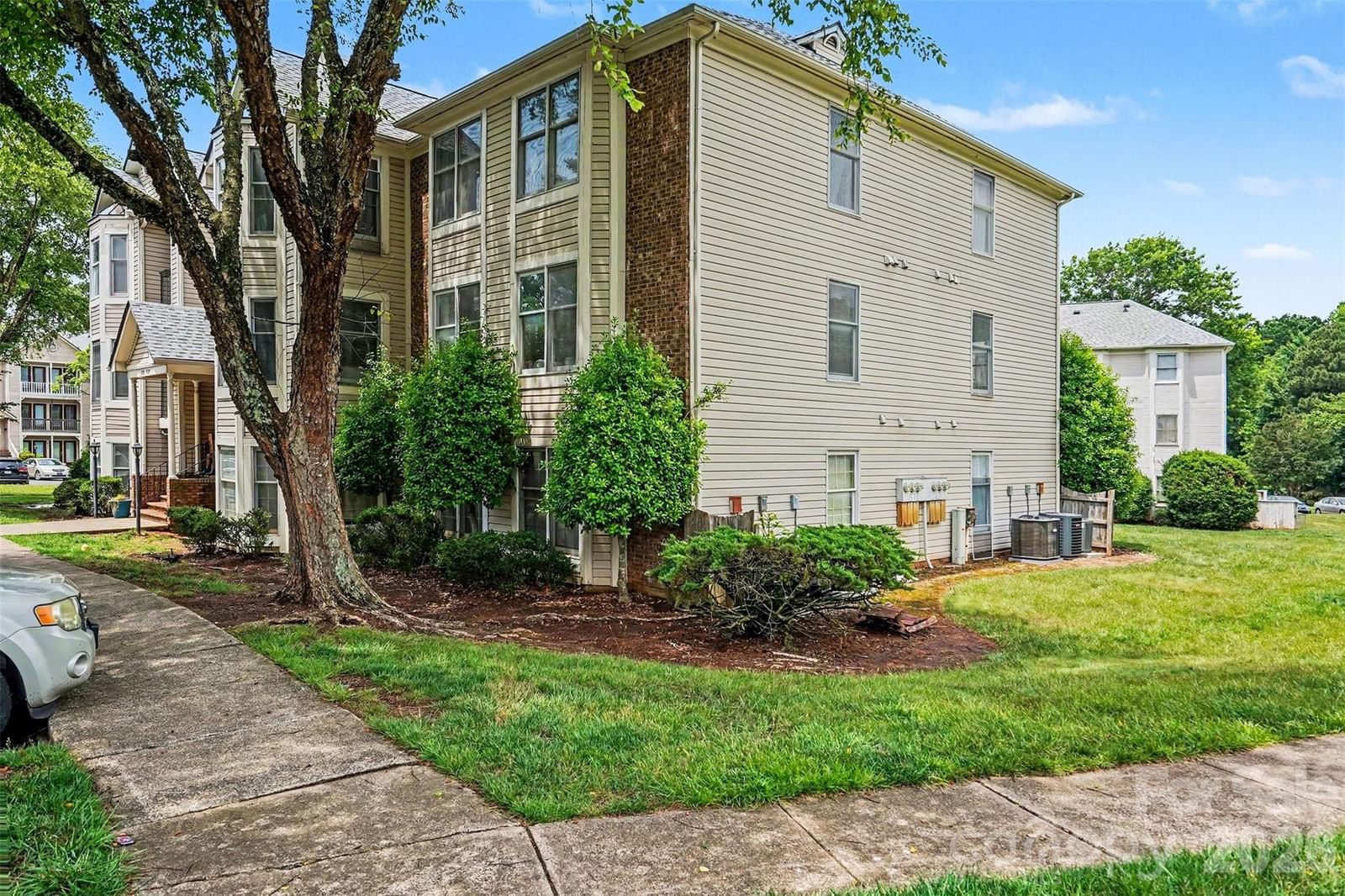 6223 Rosecroft Drive #3, Charlotte, NC 28215 - Photo 2