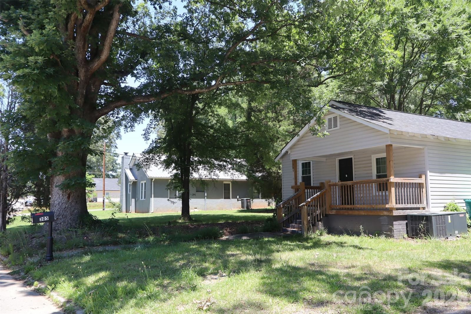 305 Division Avenue, Salisbury, NC 28144 - Photo 2