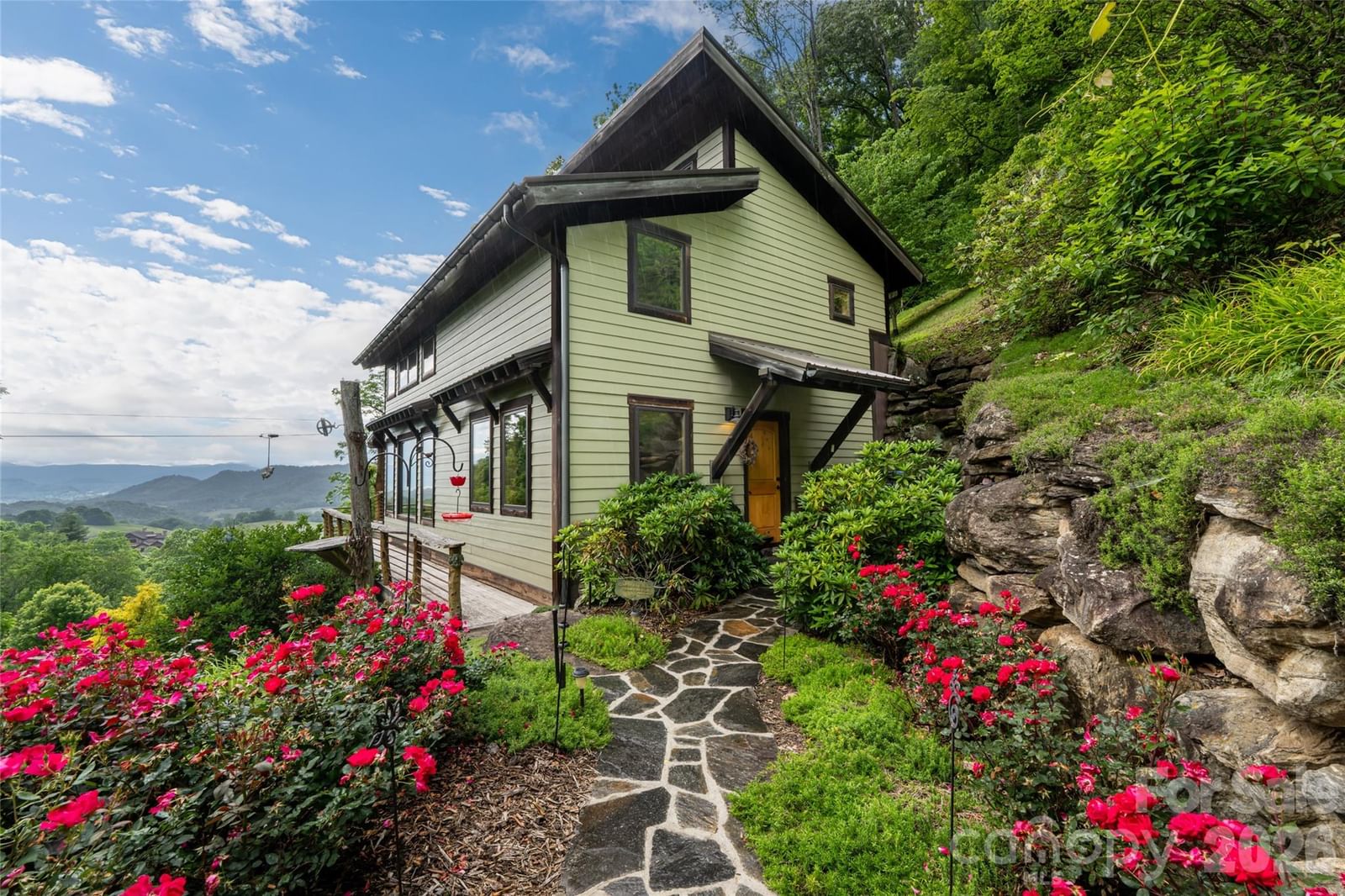 217 Natures Rest Lane, Clyde, NC 28721