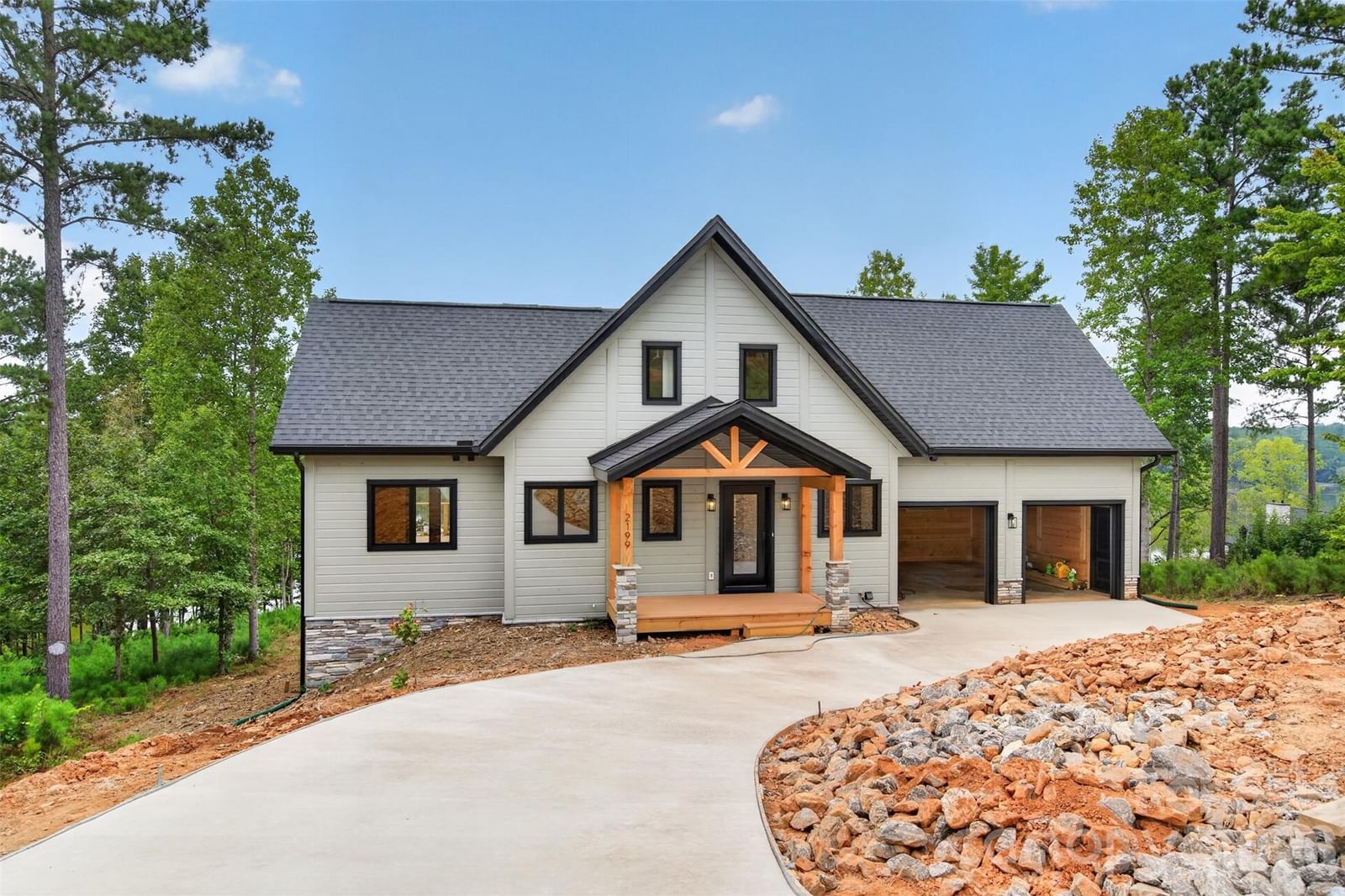 2199 Castle Peak Mountain, Connelly Springs, NC 28612 - Photo 2