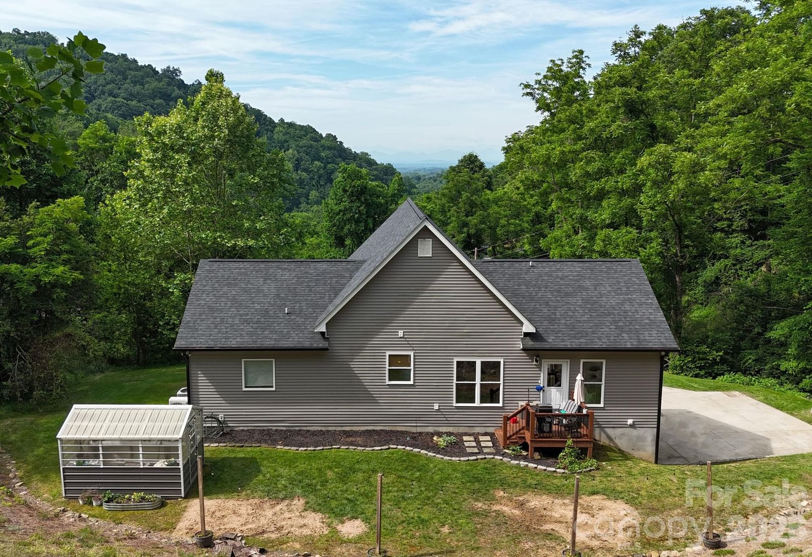 300 Green Meadow Lane, Mars Hill, NC 28754 - Photo 5