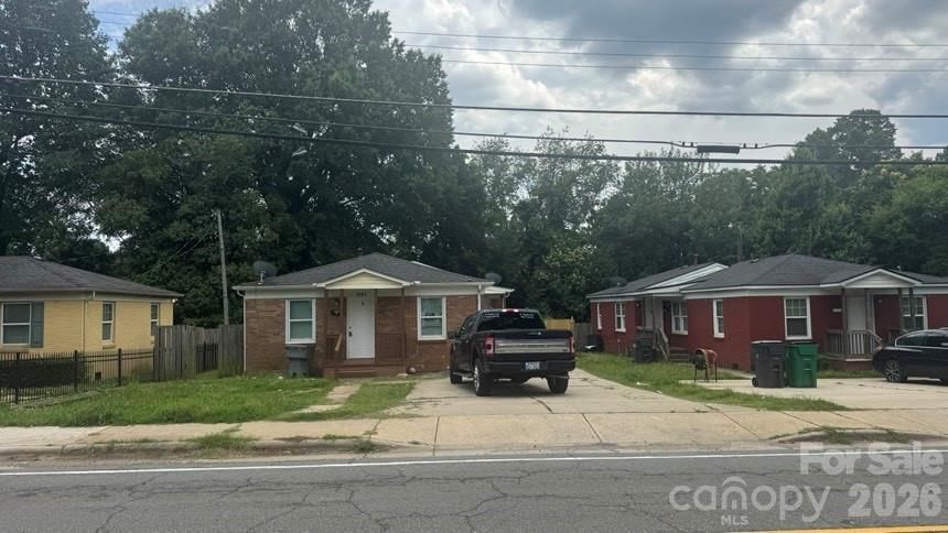 Property at 2021 Lasalle, Charlotte, NC 28216