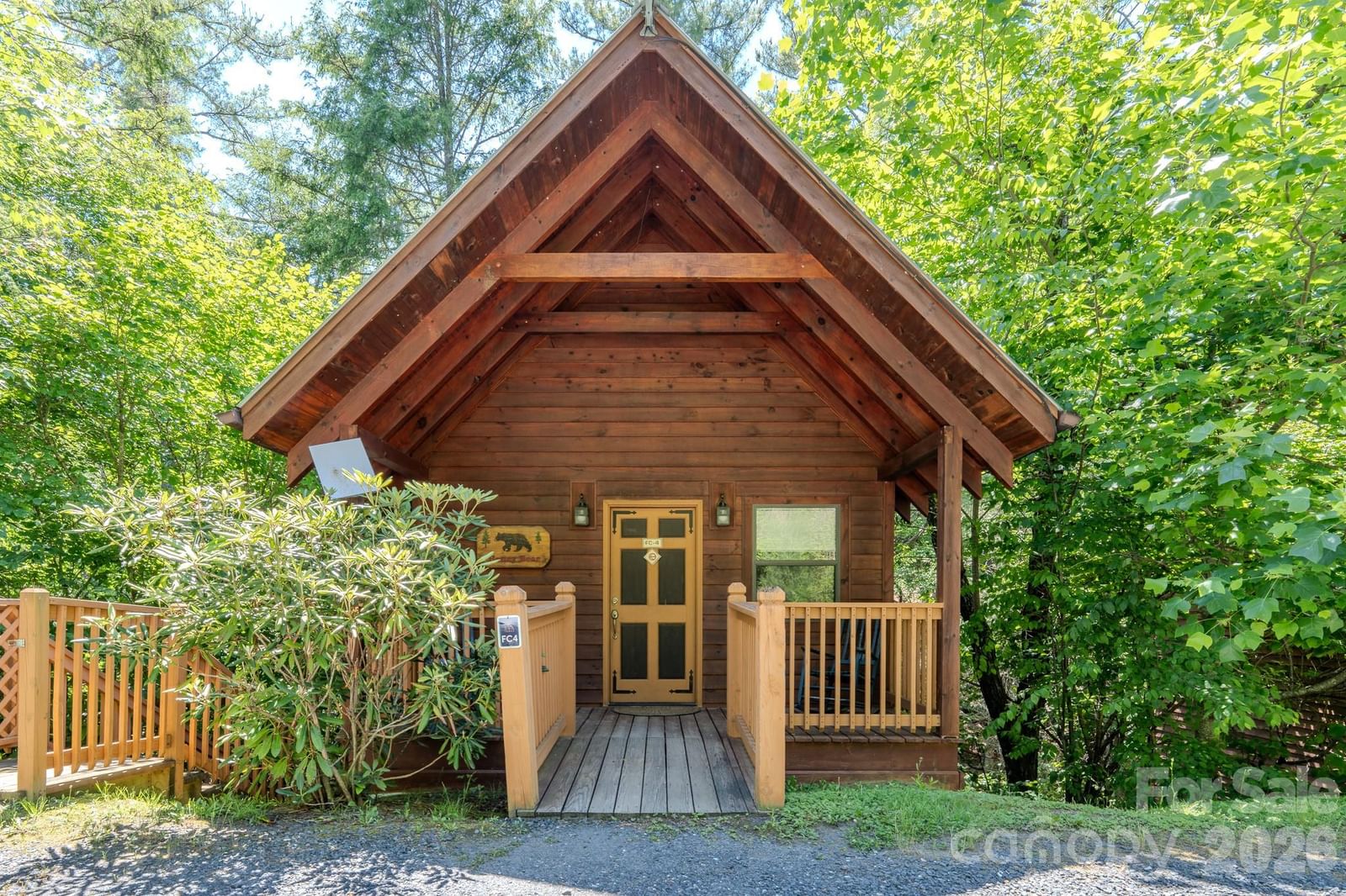 49 Creekside Loop, Spruce Pine, NC 28777