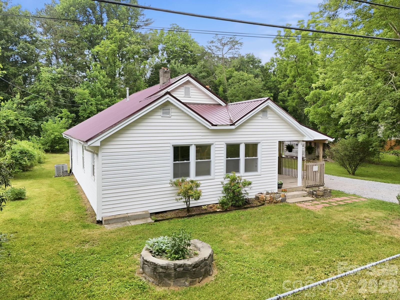 226 Vance Avenue, Black Mountain, NC 28711 - Photo 2