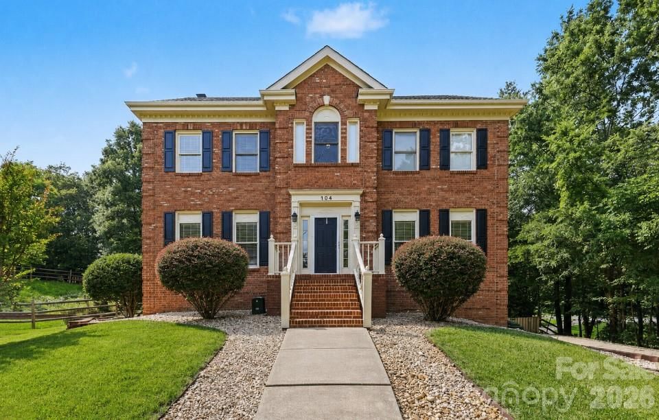 104 Southern Cross Lane, Matthews, NC 28105