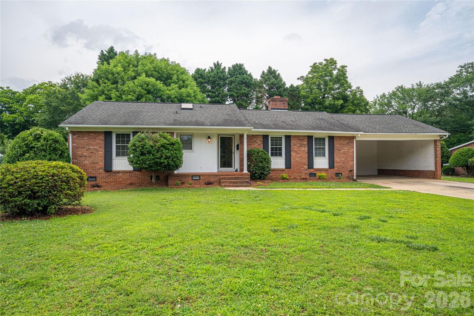 225 Dogwood Drive, Mount Holly, NC 28120 - Photo 2