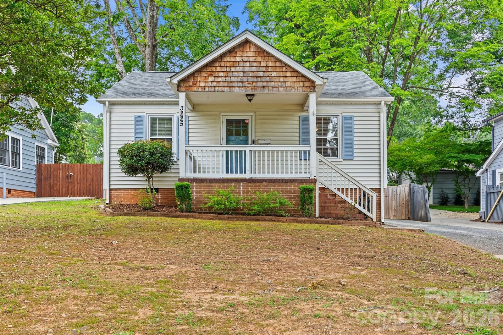 3225 Commonwealth Avenue, Charlotte, NC 28205 - Photo 2