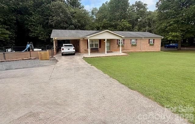 1702 Cajah Mountain Road, Hudson, NC 28638 - Photo 2