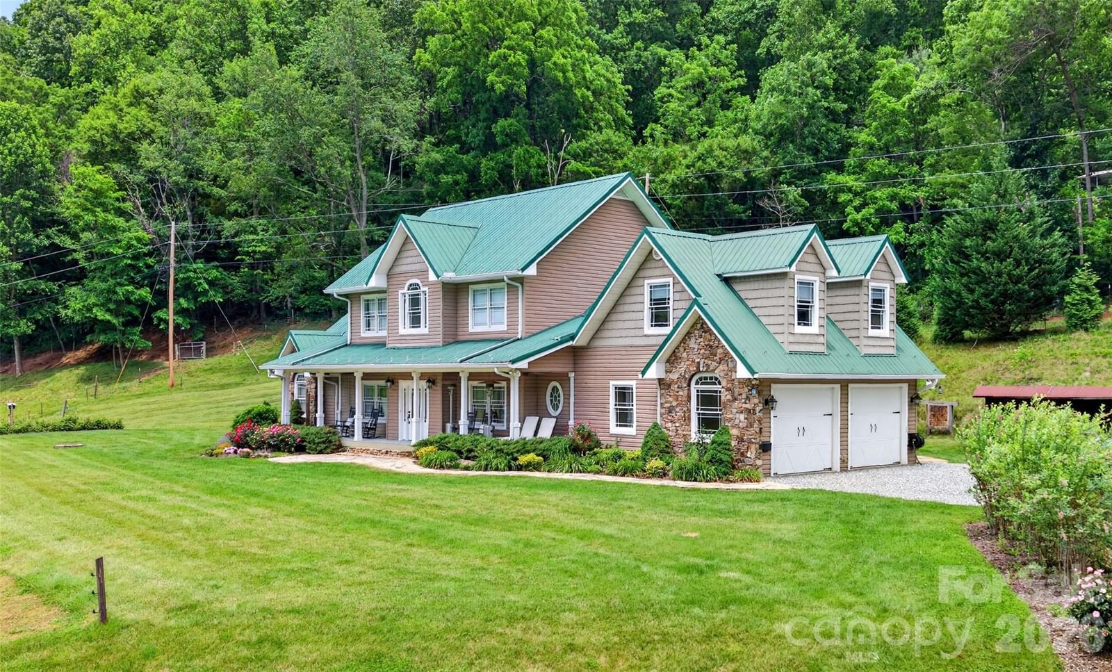 227 Black Bear Cove, Clyde, NC 28721 - Photo 2