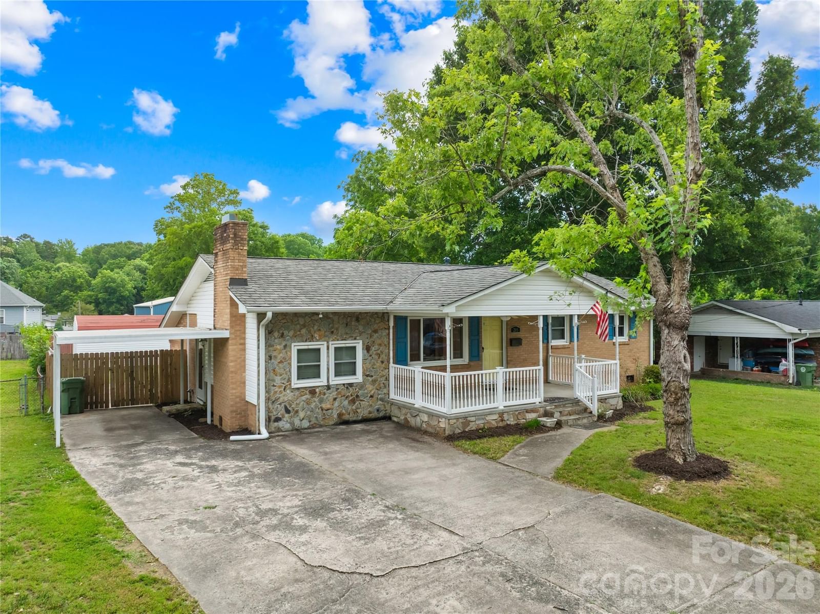 205 Gaddis Drive, Mount Holly, NC 28120 - Photo 2