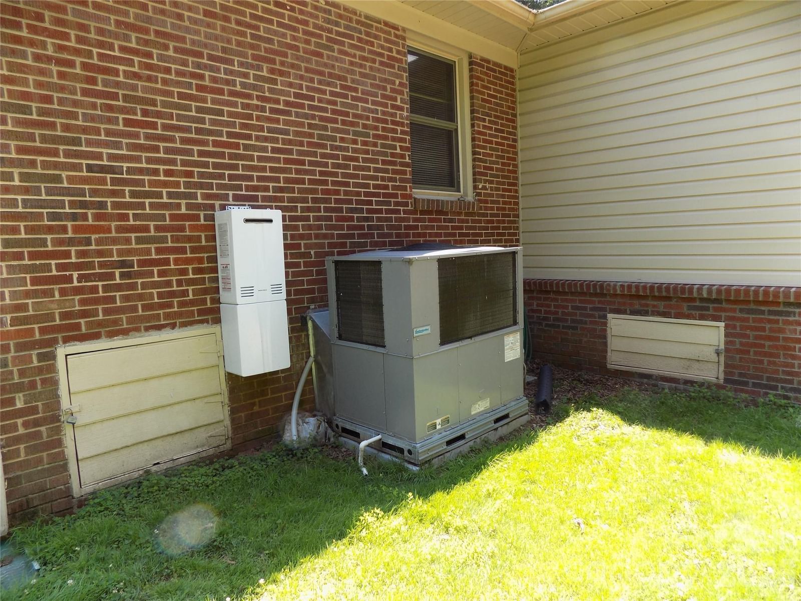 704 Craig Street, Cherryville, NC 28021 - Photo 2