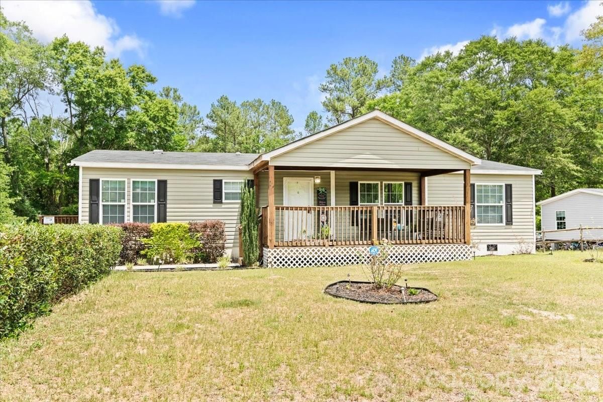 187 Central Place Lane, Pageland, SC 29728