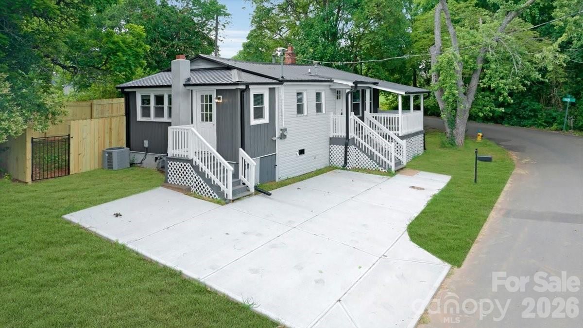 Property at 304 Derby, Newton, NC 28658