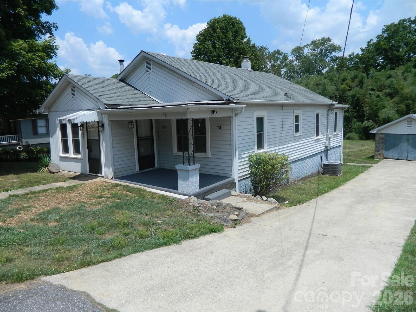 129 Edgebrook Place, Lenoir, NC 28645
