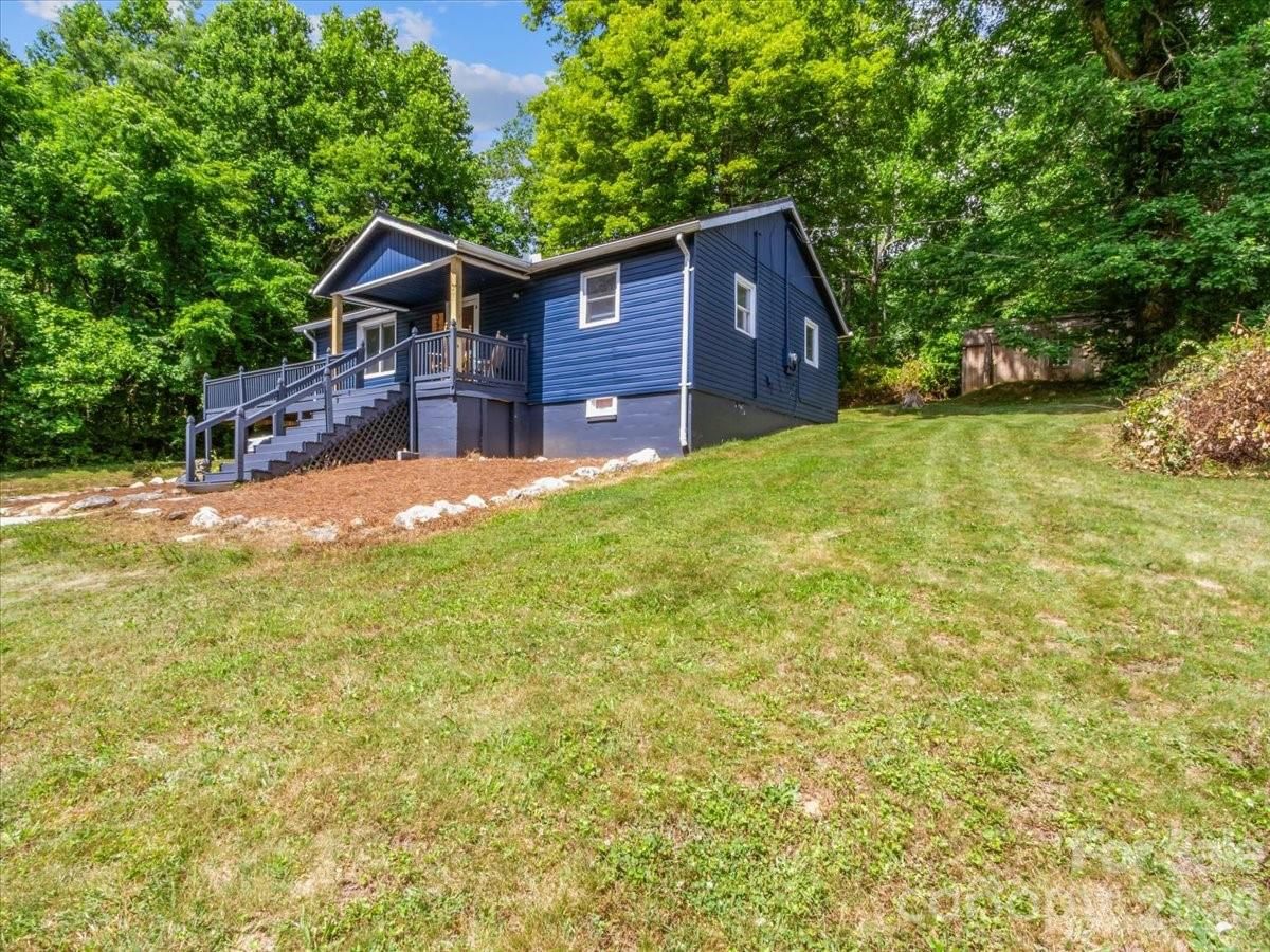 352 Jakes Branch Road, Spruce Pine, NC 28777 - Photo 3