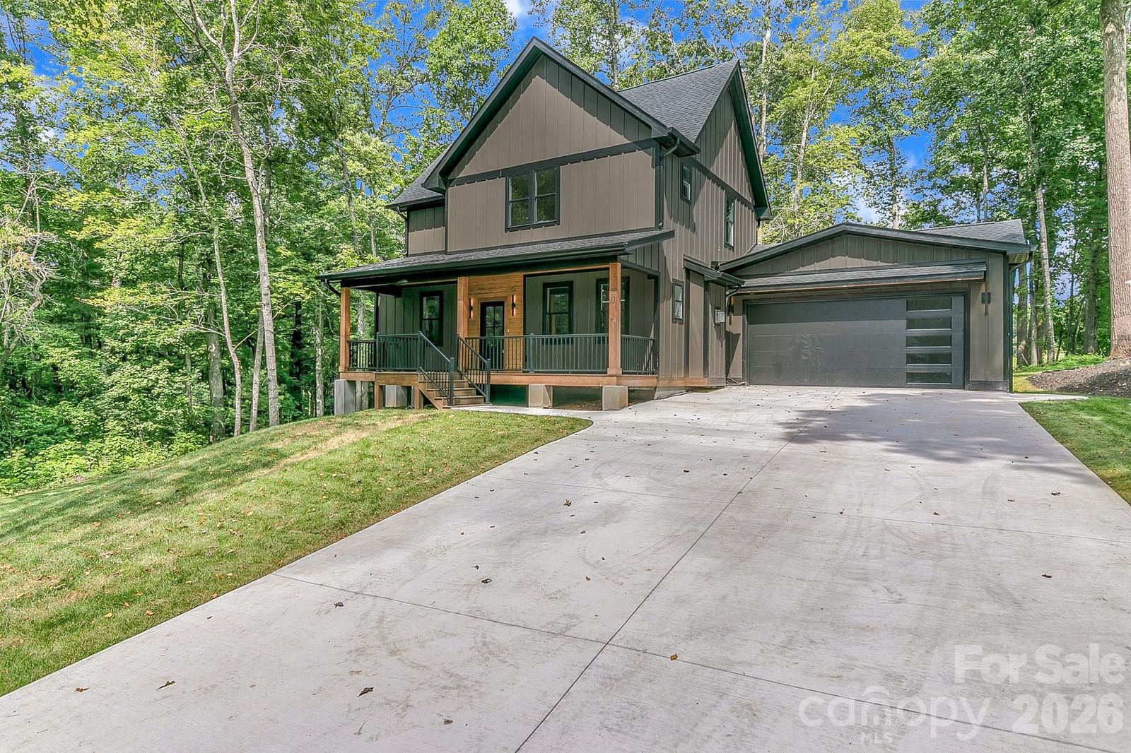 80 Goldenwood Lane, Mills River, NC 28759