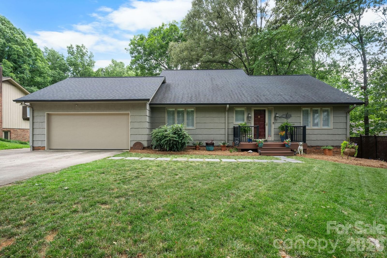 446 17th Avenue Drive, Hickory, NC 28601 - Photo 2