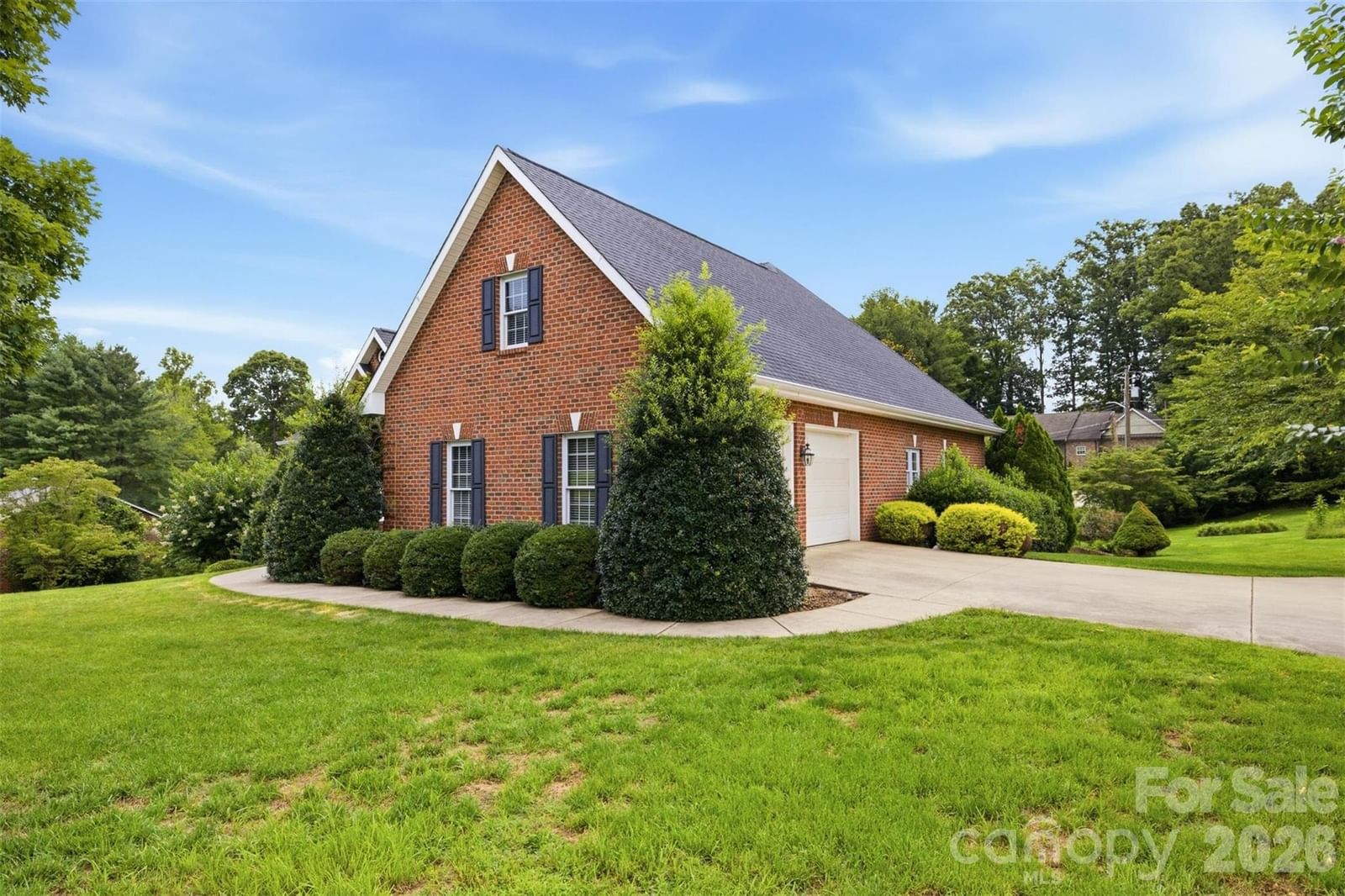 405 Woodridge Drive, Lenoir, NC 28645 - Photo 4