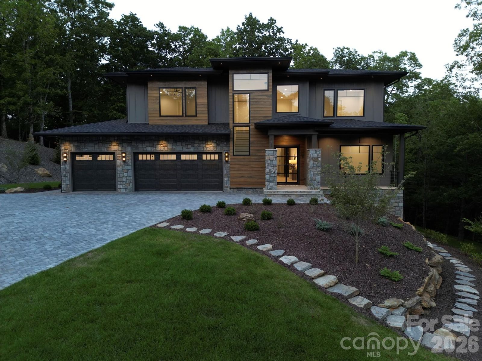 163 Stonefly Drive, Horse Shoe, NC 28742