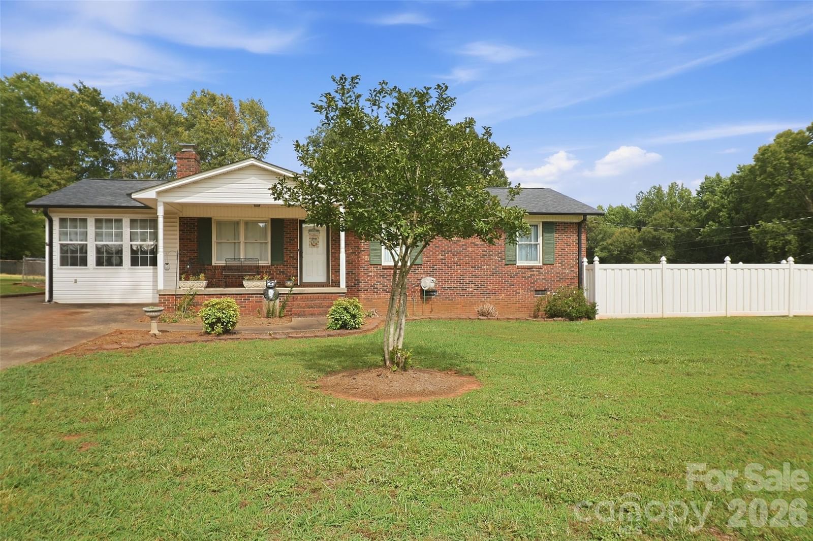 115 Arc Street, Bessemer City, NC 28016 - Photo 2
