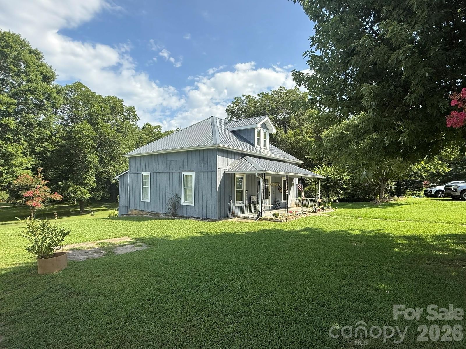 304 Main Avenue, Hildebran, NC 28637