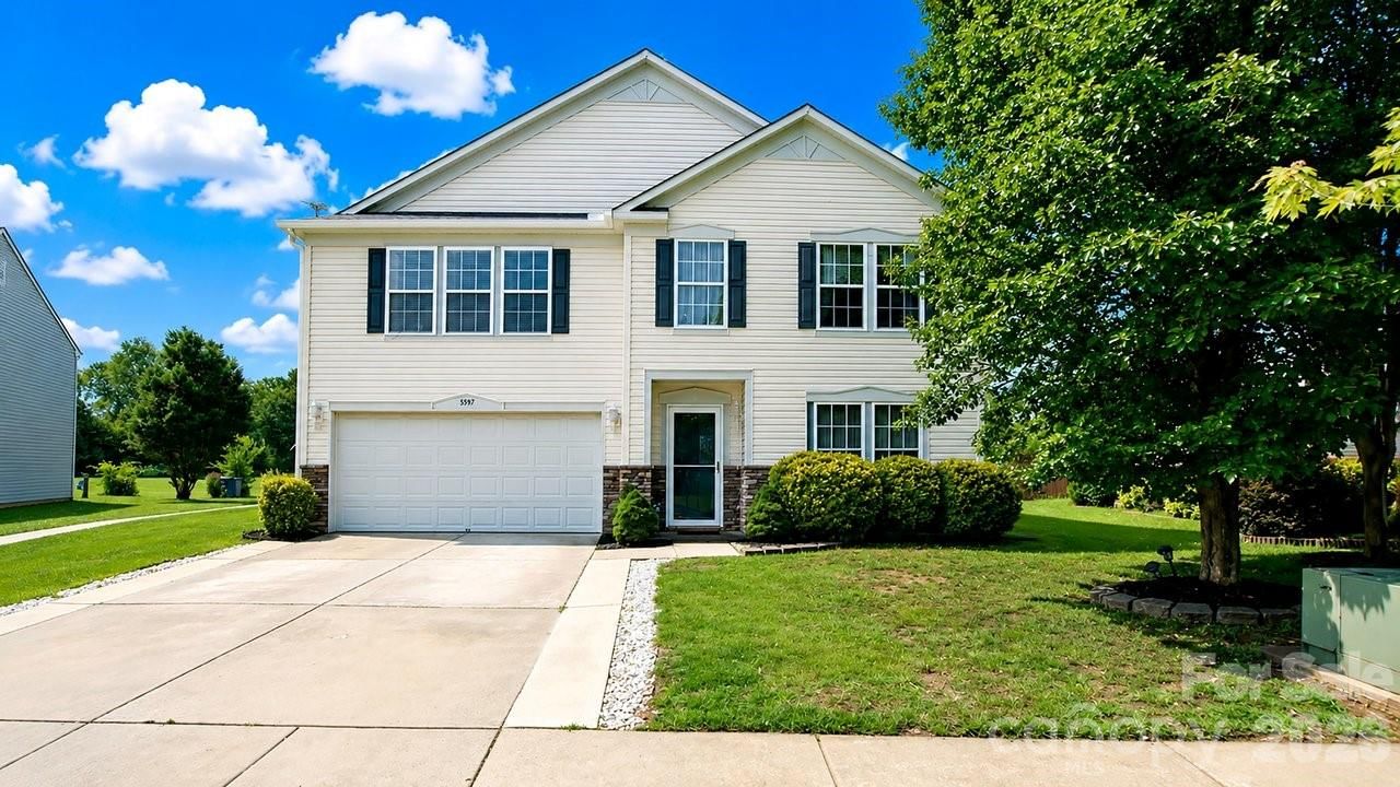 5597 Hammermill Drive, Harrisburg, NC 28075