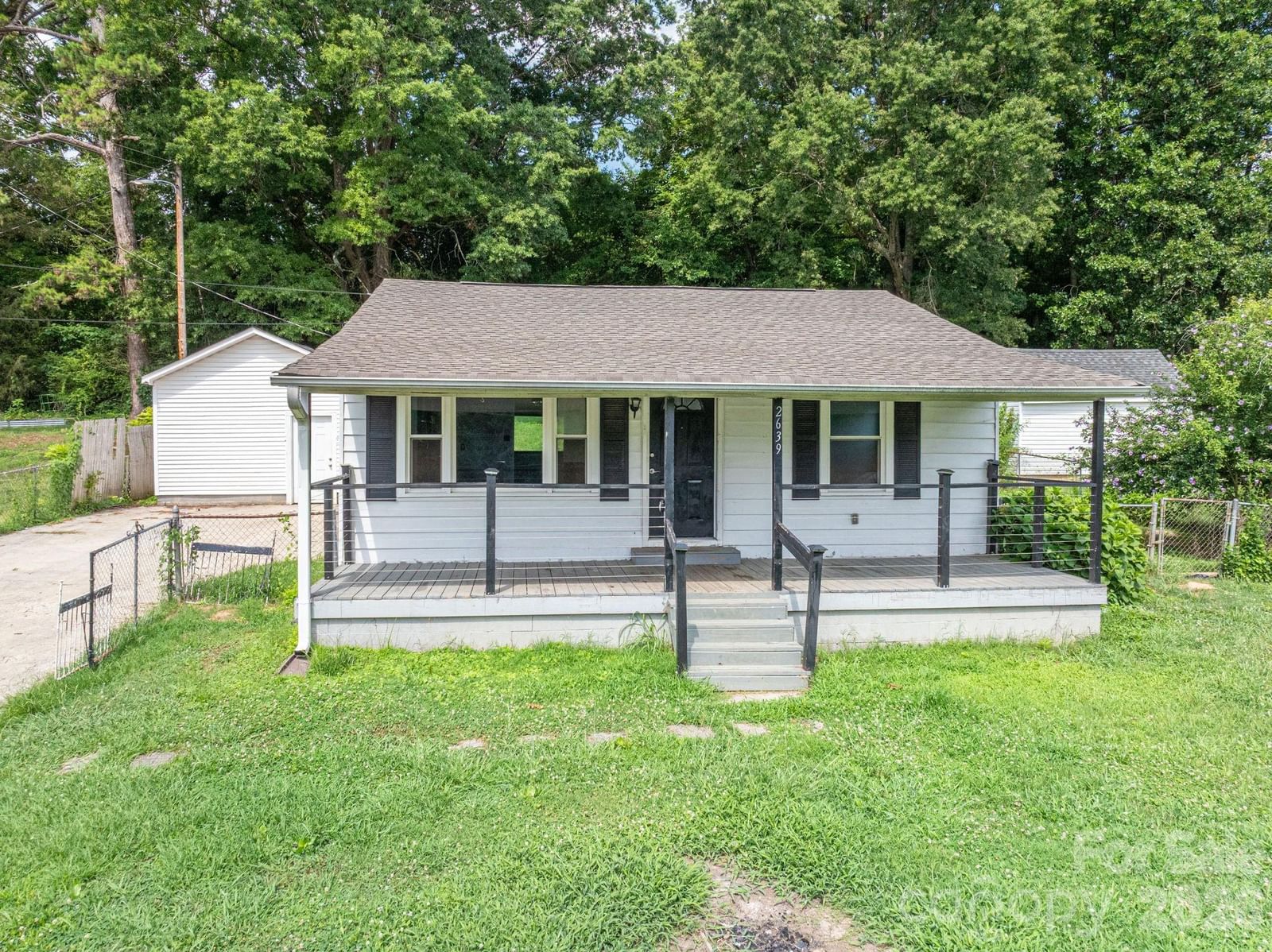 2639 Springbrook Circle, Gastonia, NC 28052 - Photo 2