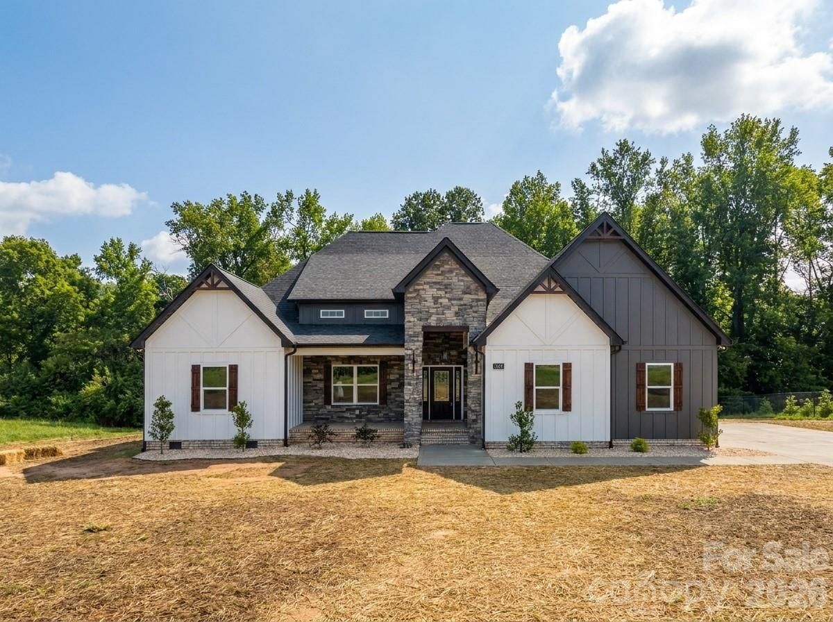 1007 Harrogate Drive, Bessemer City, NC 28016 - Photo 2
