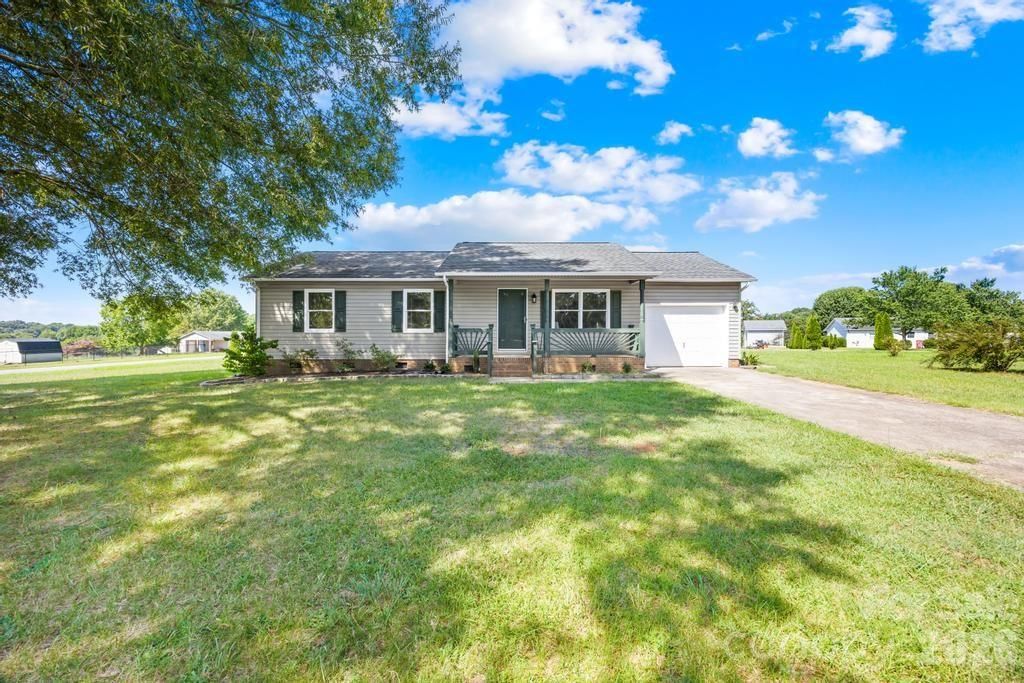 910 Lyndsey Brooke Court, Lincolnton, NC 28092 - Photo 4