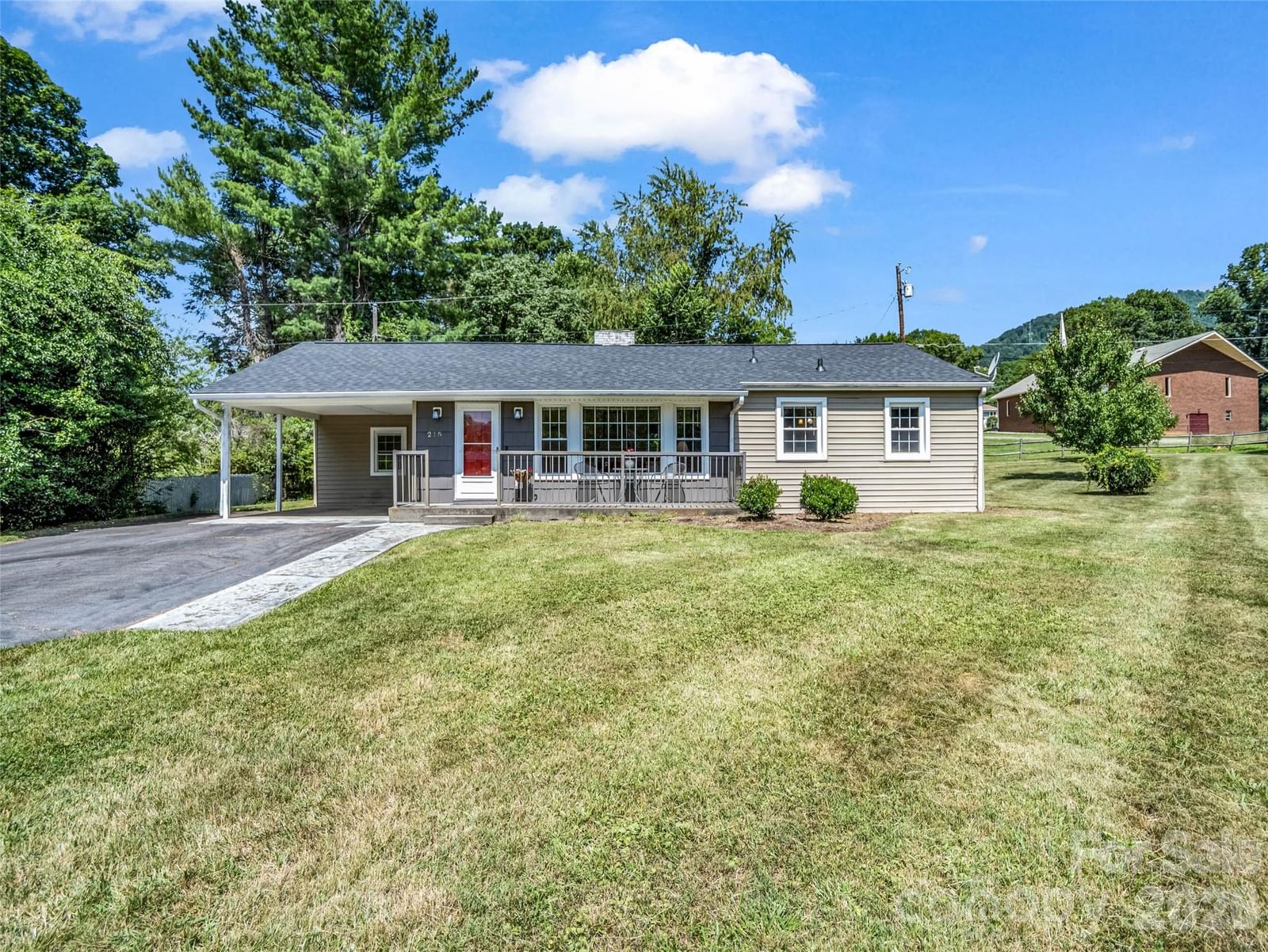 215 Varden Place, Swannanoa, NC 28778 - Photo 3